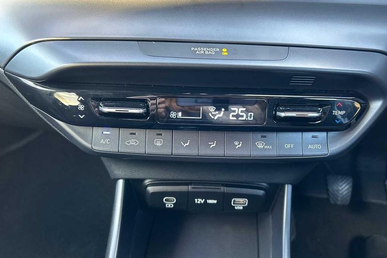 Used Hyundai i20 WO25OSU 16