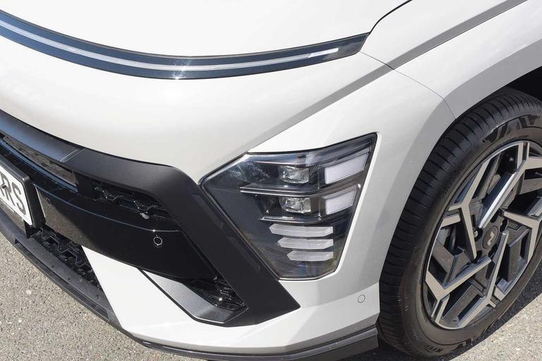 Used Hyundai KONA GV26XRS 12