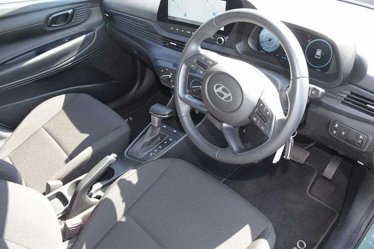 Used Hyundai i20 EY74DOA 18