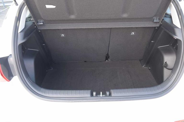 Used Hyundai i20 LB74PRZ 15