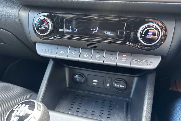 Used Hyundai KONA WV23AAJ 17