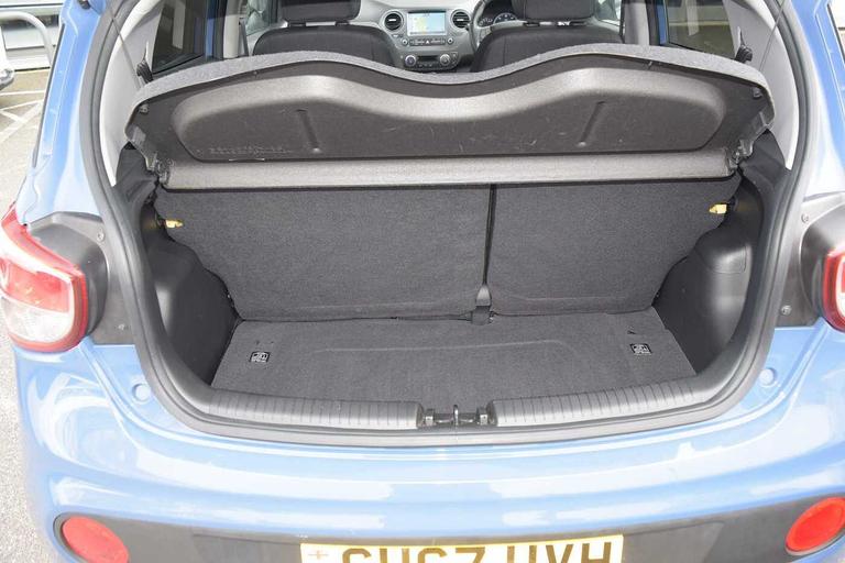 Used Hyundai i10 GU67UVH 14