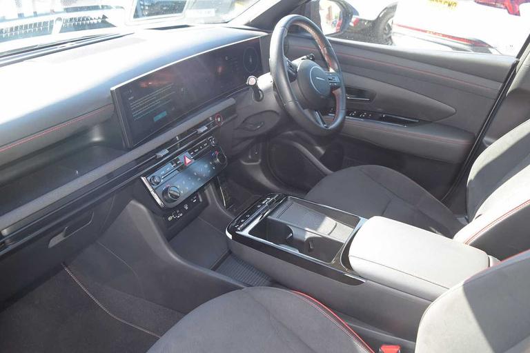 Used Hyundai TUCSON CF24OWW 13