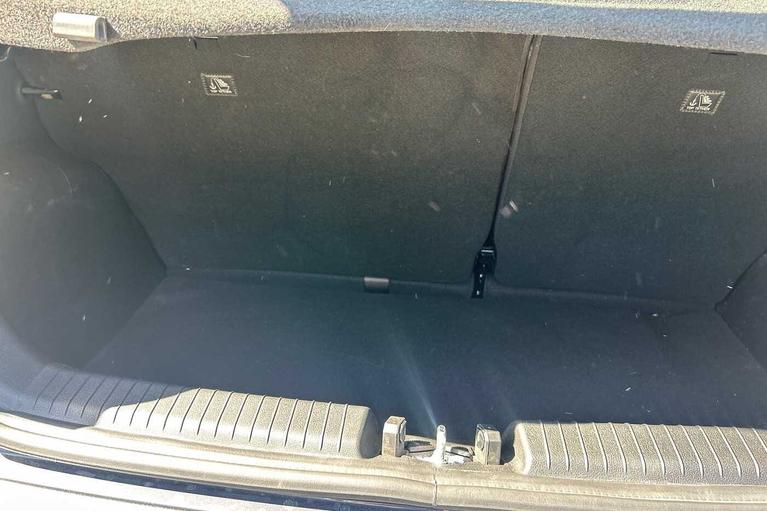 Used Hyundai i10 EA25YCP 17