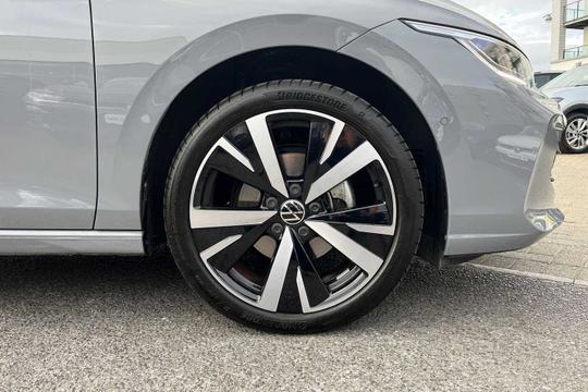 Volkswagen Golf Photo modix-849464a15fe6b52e94985c760feaa981c4c3b262.jpg