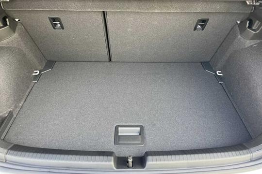 Volkswagen Polo Photo modix-857a459c226d94bb023decd7b27092448d8e0394.jpg