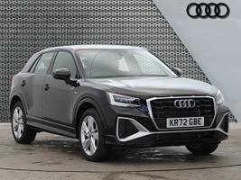 Used 2023 Audi Q2 S line 35 TFSI  150 PS S tronic Mythos black, metallic