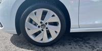 Volkswagen Golf Photo 24