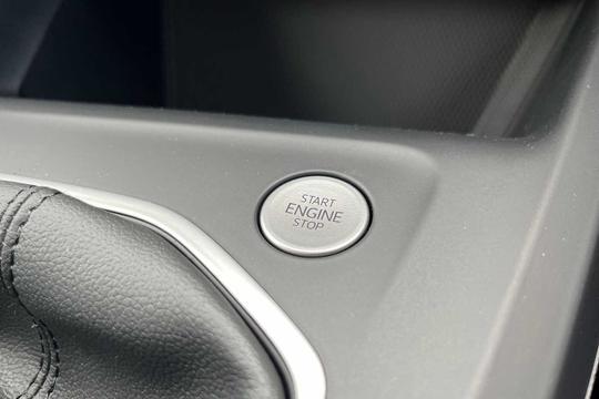 Volkswagen Golf Photo modix-896d567fccd7abec2689d0544a20a47be9c9d80e.jpg