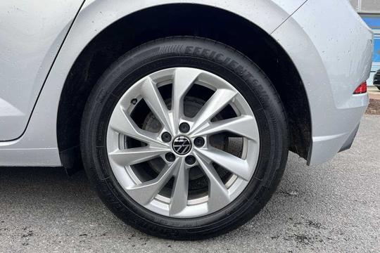 Volkswagen Polo Photo modix-8a919d946d3362f4994962e5cac1213cab046657.jpg