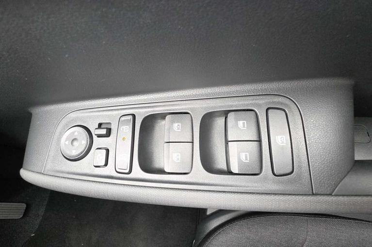 Used Hyundai Inster WP75OMS 18