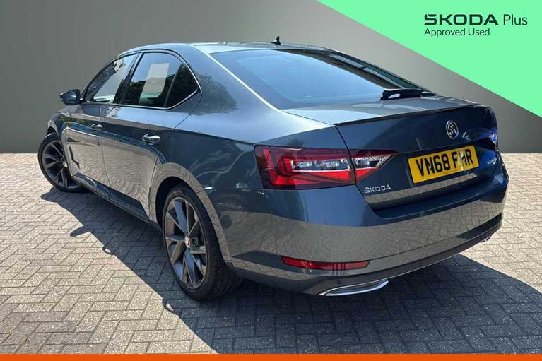 Used Skoda Superb VN68FHR 3