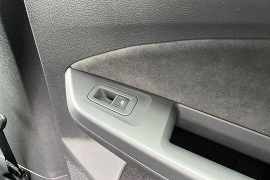 Volkswagen Golf Photo modix-8ec9a4a3874d438643e40e533029d198ca44f3ac.jpg