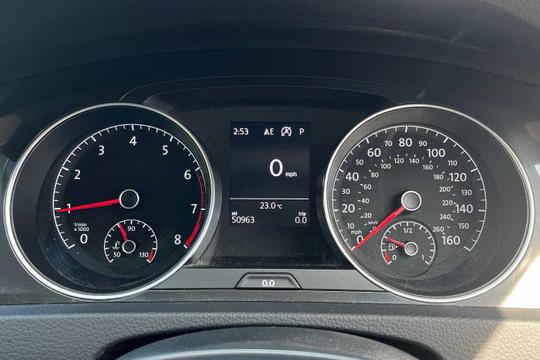Volkswagen Golf Photo modix-8f6c459352dd1b812978a3cacaf734e6602c4d2a.jpg