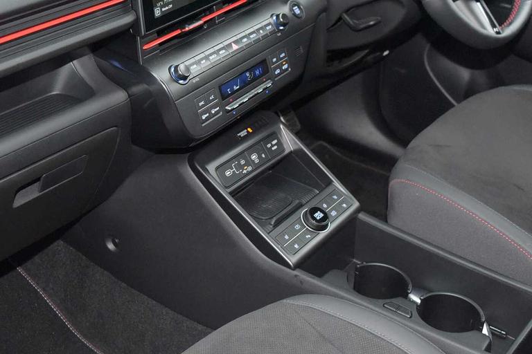 Used Hyundai KONA GX75YEG 12