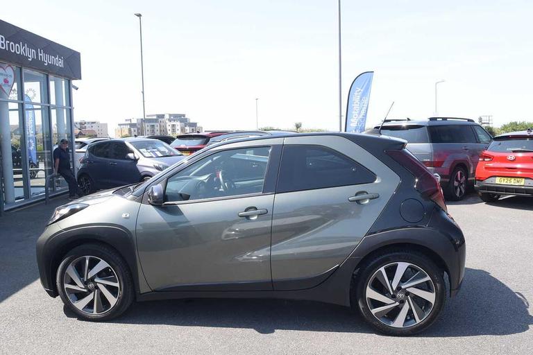 Used Toyota Aygo X GY23KBU 11