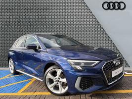 Used 2023 Audi A3 Sportback S line 35 TFSI  150 PS S tronic Navarra blue, metallic