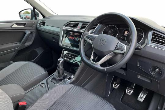 Volkswagen Tiguan Photo modix-9210539beb16838f5367206115bec0d45606301b.jpg