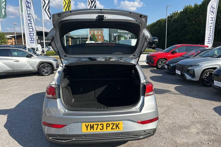 Used Hyundai i30 YM73PZK 17