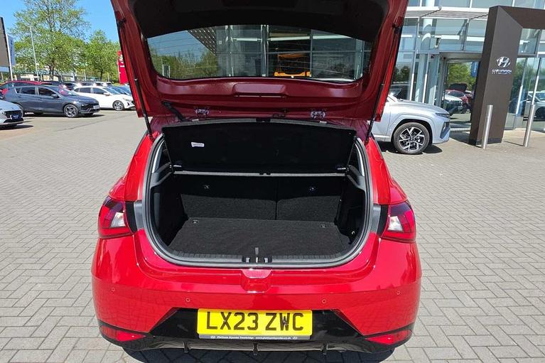 Used Hyundai i20 LX23ZWC 10