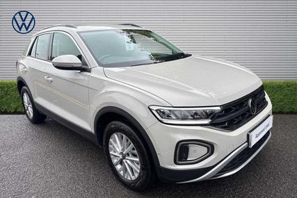 Used 2022 Volkswagen T-roc 1.5 TSI Life 5dr DSG at Martins Group
