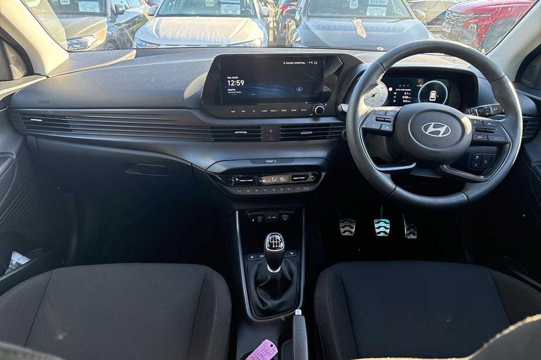 Used Hyundai BAYON WU75KBZ 12