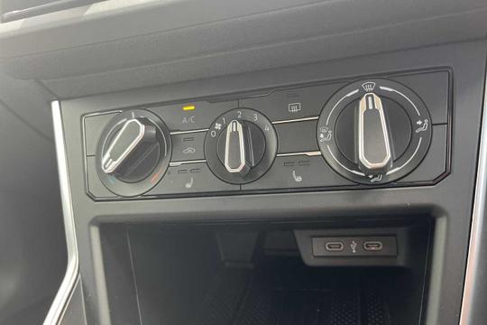 Volkswagen Polo Photo modix-9b49d578ef5527da5854fc8997b6e45ab4aef9d2.jpg