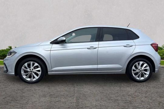 Volkswagen Polo Photo modix-9c503c2e7d699998f666fcfca3396c5a63fddca8.jpg