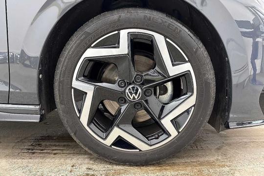 Volkswagen Golf Photo modix-9c721cabb1f9a212007ac81a7b6f71e17b6f9d20.jpg