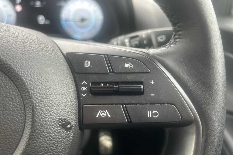 Used Hyundai BAYON WM75YDX 10