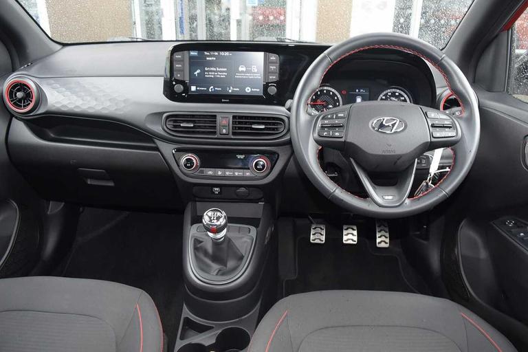 Used Hyundai i10 WR23XXA 18