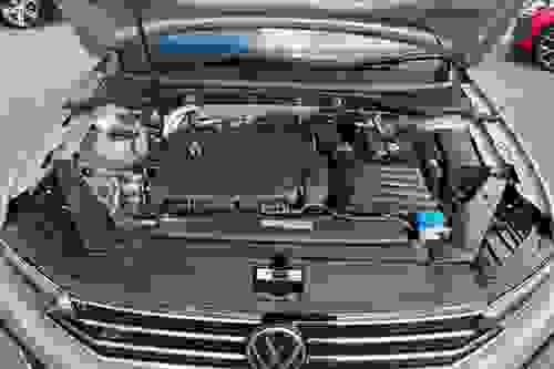 Volkswagen Passat Photo modix-a1e8a48490f6eac4273a2cccc9ebf315c4cb0690.jpg