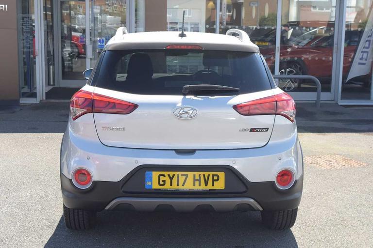 Used Hyundai i20 GY17HVP 9
