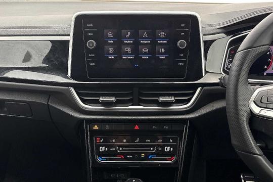 Volkswagen T-roc Photo modix-a2a9075fb020d4f6eeae641f9cf2bab0e3755256.jpg