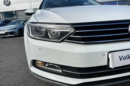 Volkswagen Passat Photo modix-a353798b68f06bf67dfa4e7e0b800b52c89d4396.jpg
