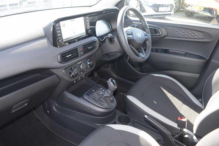 Used Hyundai i10 DS74GOH 11
