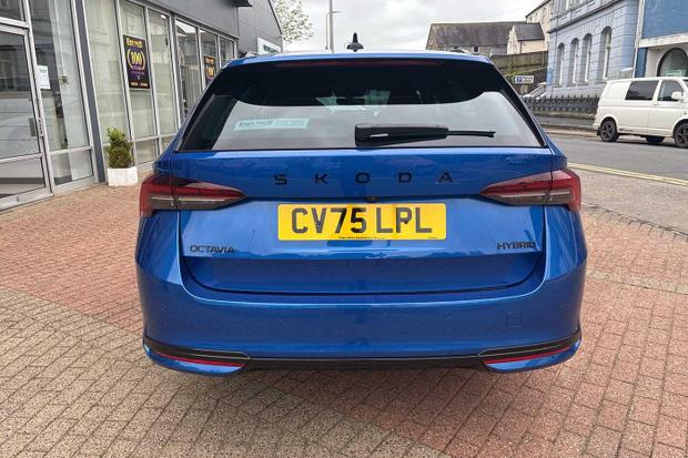 Used Skoda Octavia CV75LPL 8