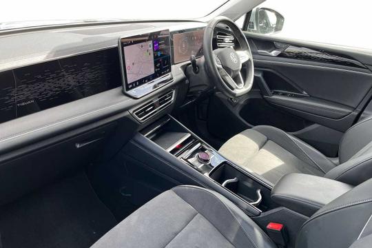 Volkswagen Tiguan Photo modix-a457ad44c3589c97e8120ab37d37c23c4da23c3a.jpg