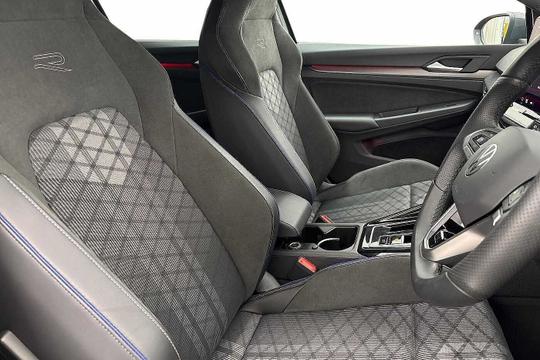 Volkswagen Golf Photo modix-a45ab7da6ec446807a47f2324bf6bdf1c6f29fc3.jpg