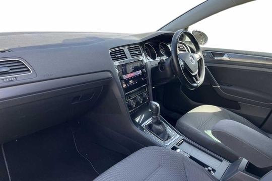 Volkswagen Golf Photo modix-a48a28406c36281dbf339a37d6473b96f42c42e0.jpg