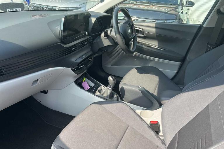 Used Hyundai BAYON WM75UDK 2