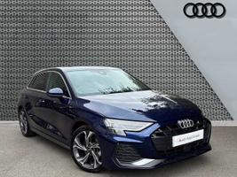 Used 2025 Audi A3 Sportback S line 35 TFSI  150 PS S tronic Navarra blue, metallic