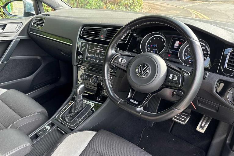 Used Volkswagen Golf DA66WMW 6