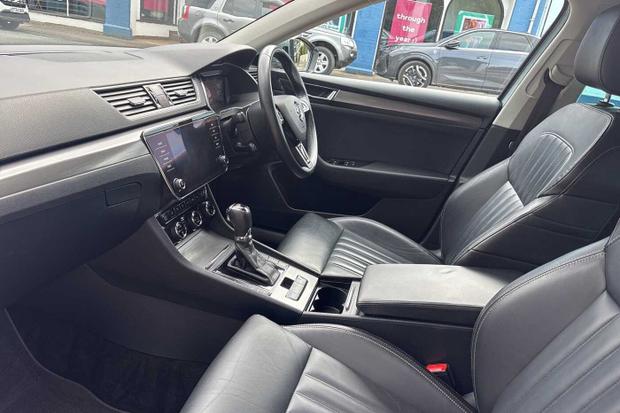 Used Skoda Superb Estate CU69SXJ 2
