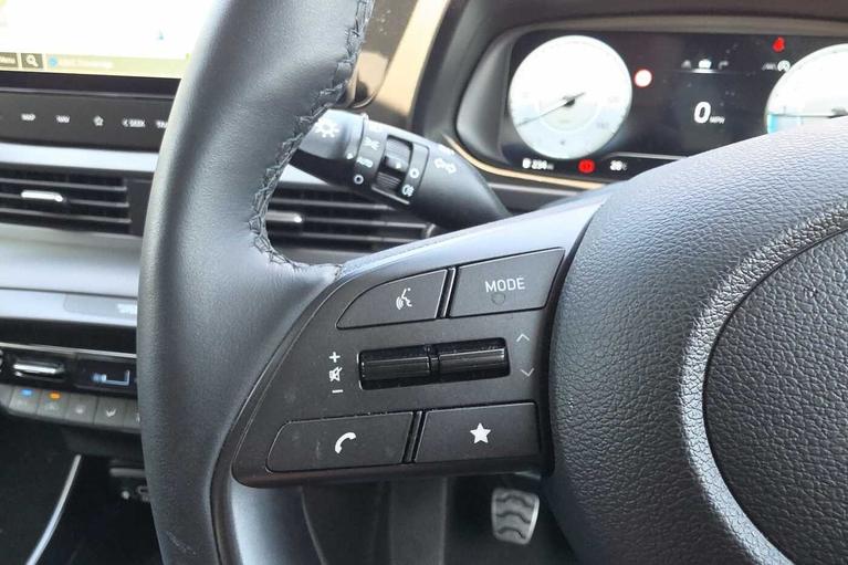 Used Hyundai BAYON WM75TVX 16