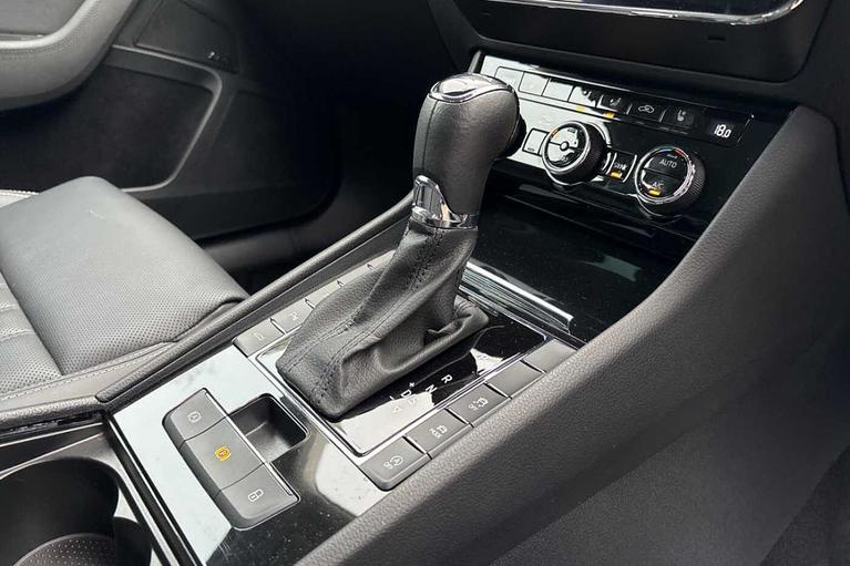 Used Skoda Superb DC73FPJ 8