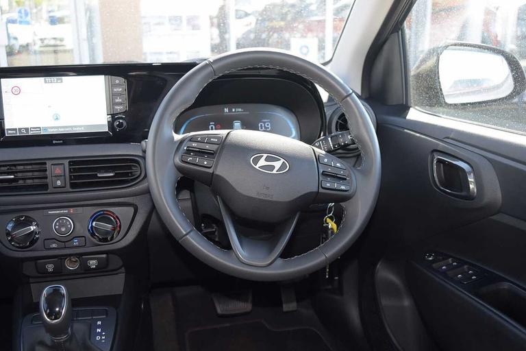Used Hyundai i10 DS74GOH 18