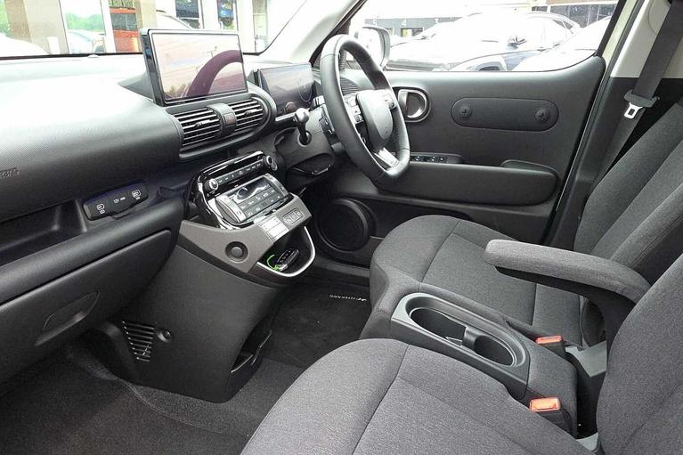 Used Hyundai Inster WP75OMS 2