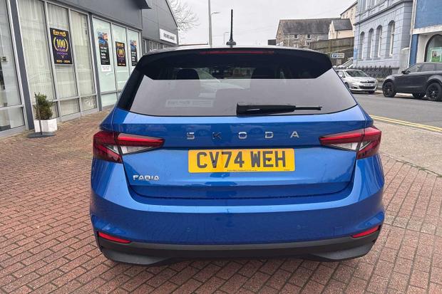 Used Skoda Fabia CV74WEH 8