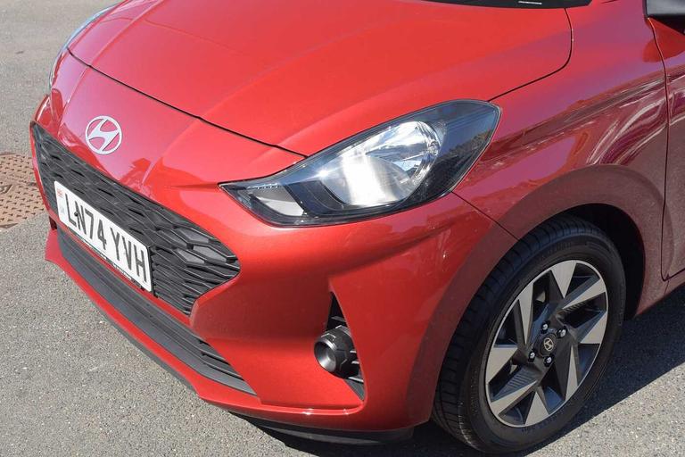 Used Hyundai i10 LN74YVH 12